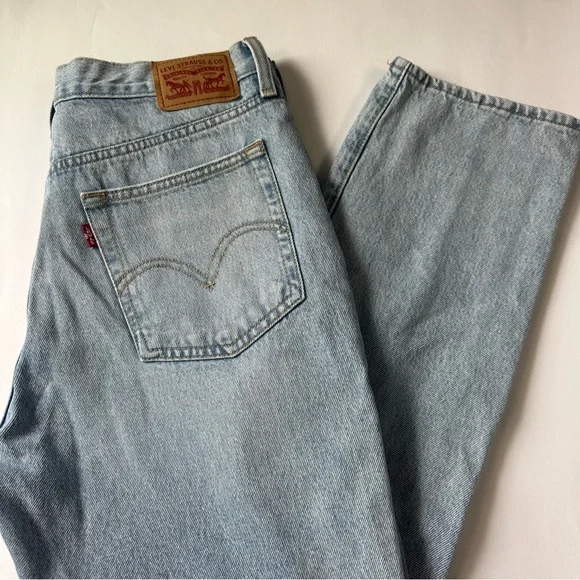 Levi’s Wedgie Straight Jeans - Picture 1 of 6